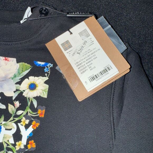 Brand new with tags Burberry baby  sweater size 6 months unisex - Picture 4 of 5